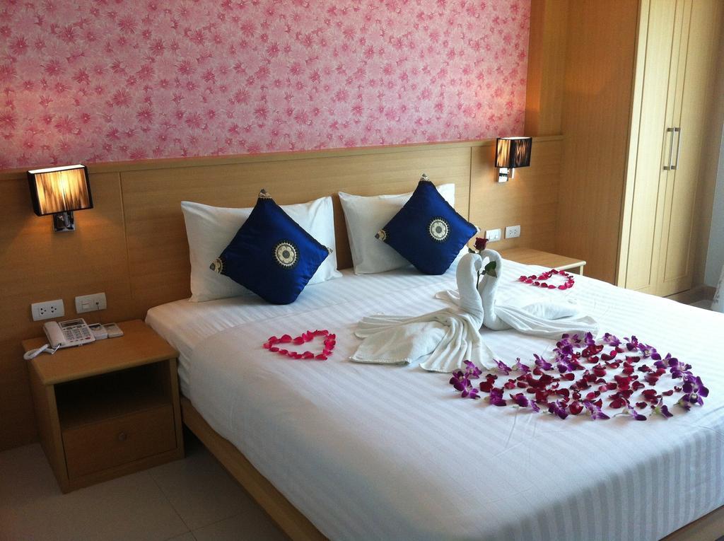 Green Harbor Hotel & Service Apartment Patong Chambre photo