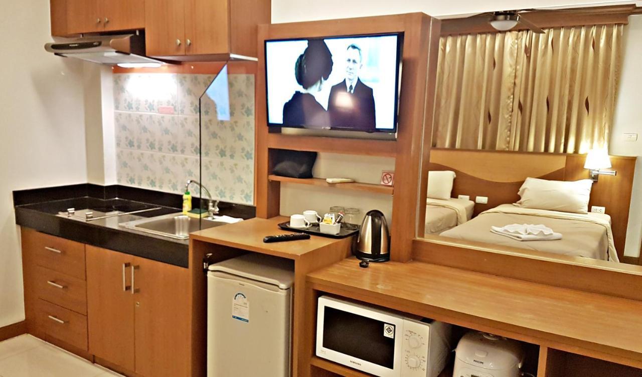 Green Harbor Hotel & Service Apartment Patong Extérieur photo