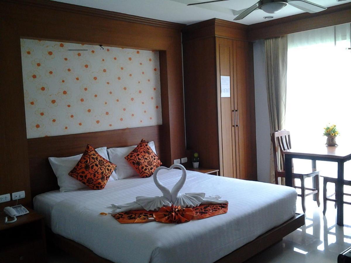 Green Harbor Hotel & Service Apartment Patong Extérieur photo